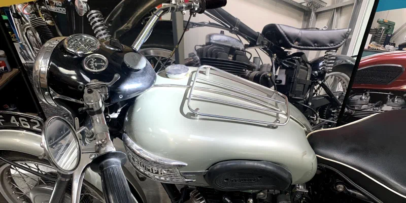 Triumph 6T